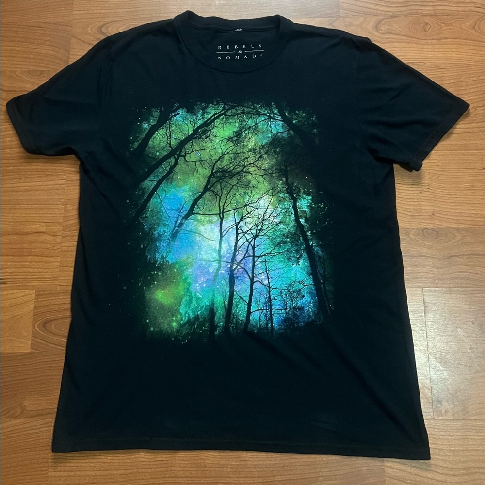 REBELS & NOMADS  Mens short sleeve  Graphic print Tee